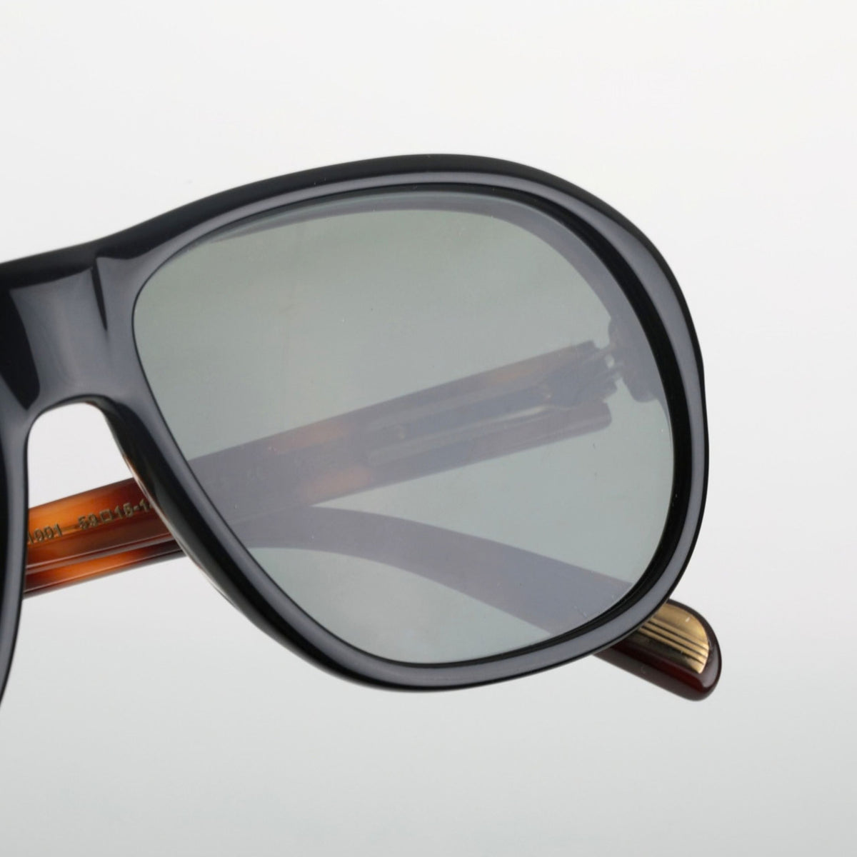 #Couleur_Black & Tortoise Temples