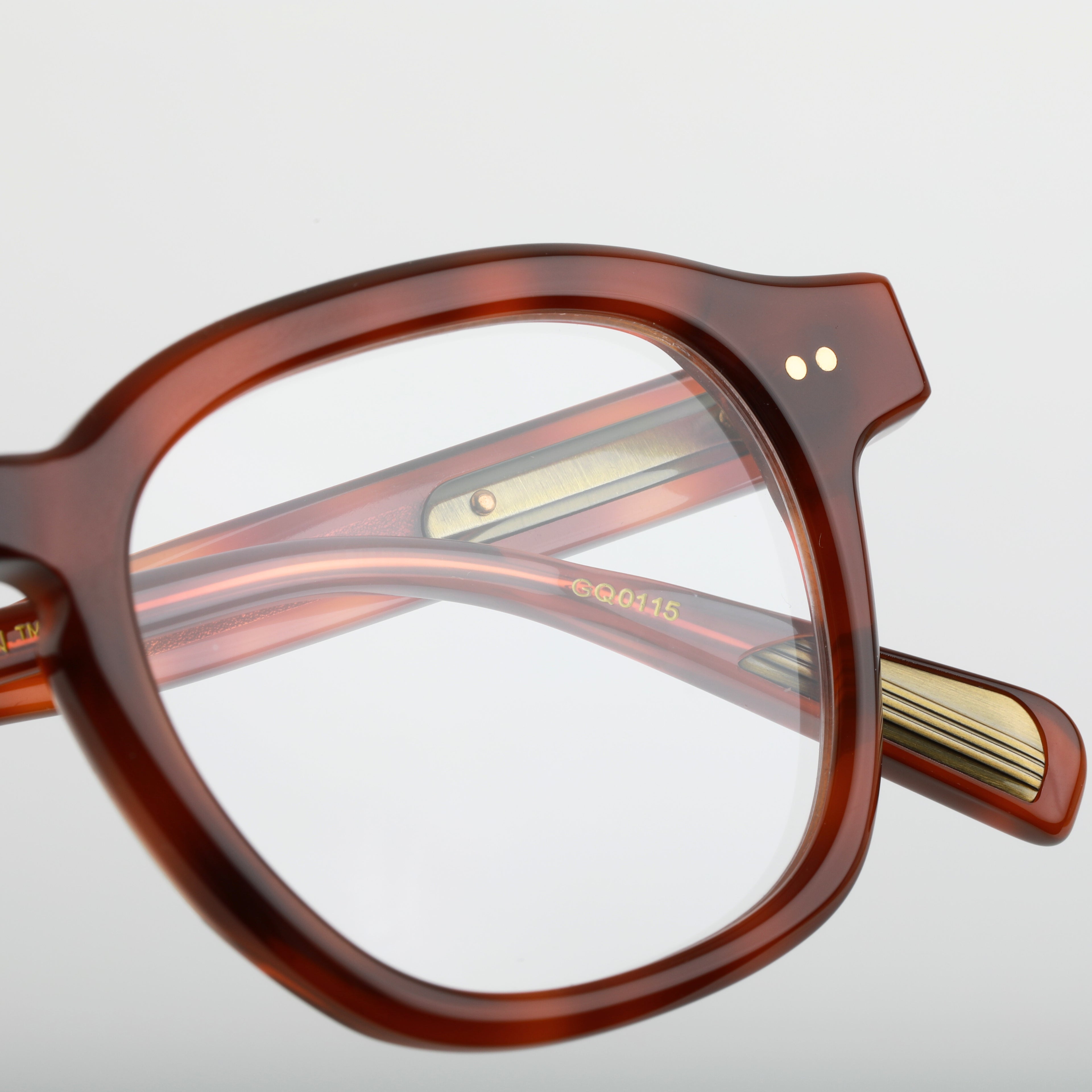 #Couleur_Brown Tortoise