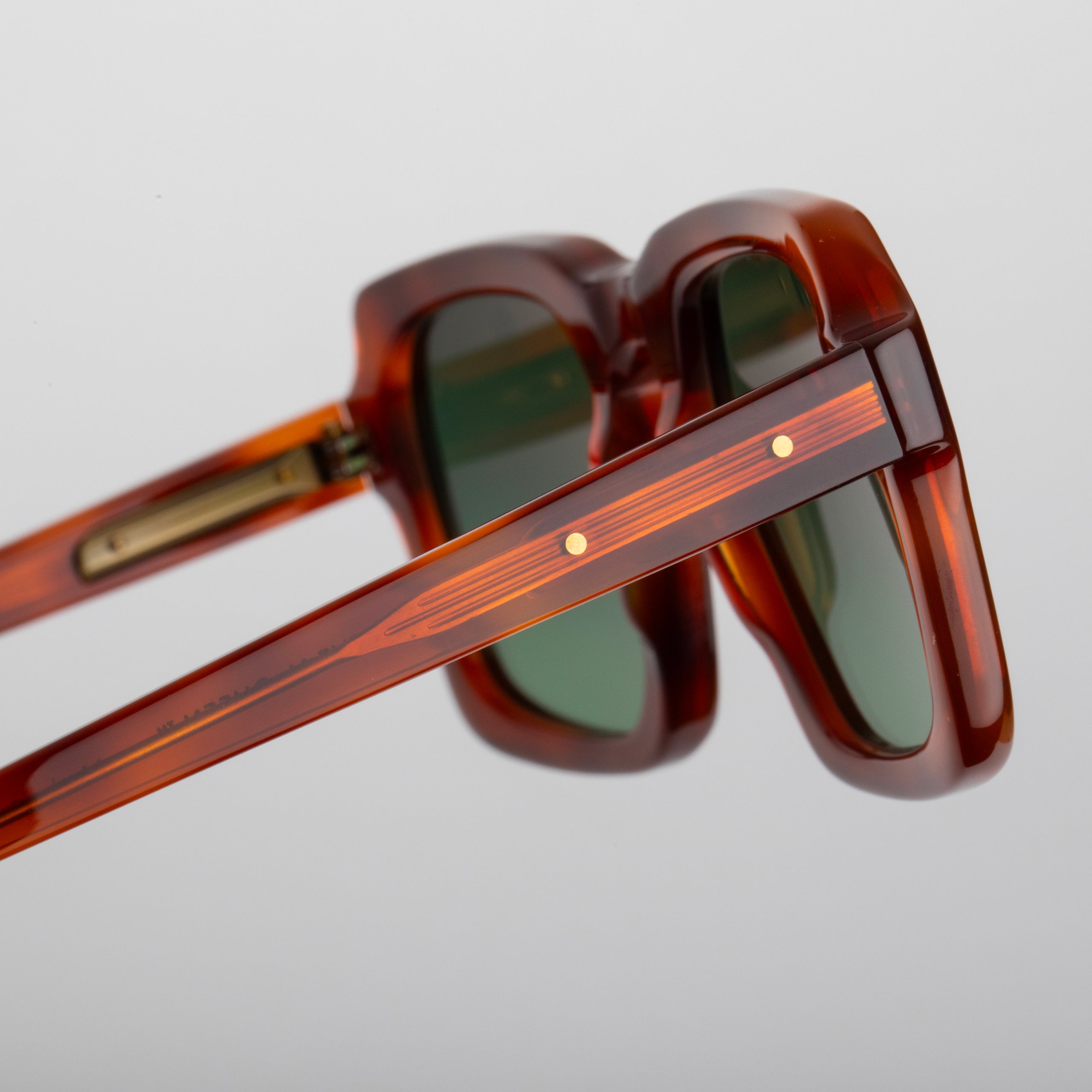 #Couleur_Light Tortoise