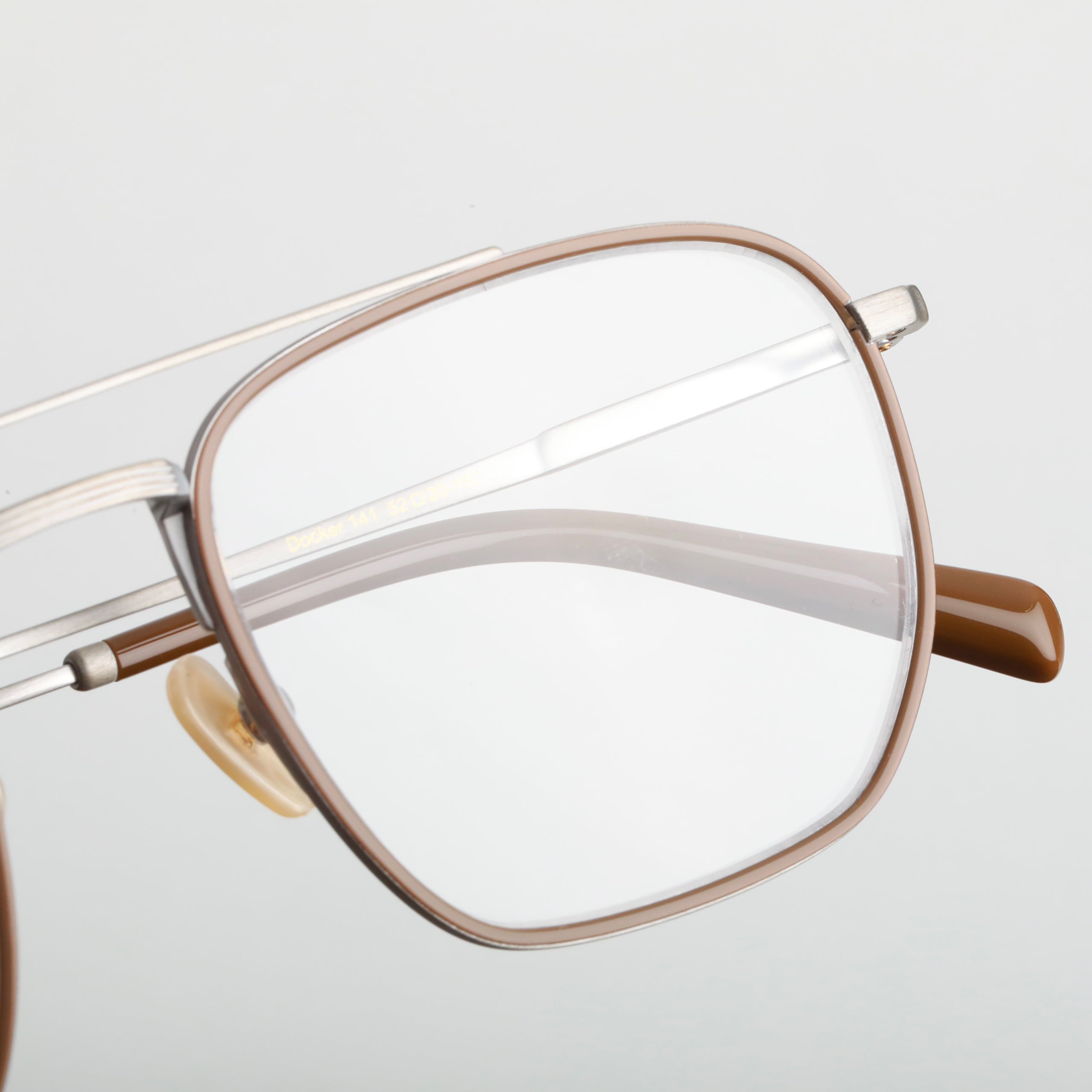 #Couleur_Brushed Silver Green Brown