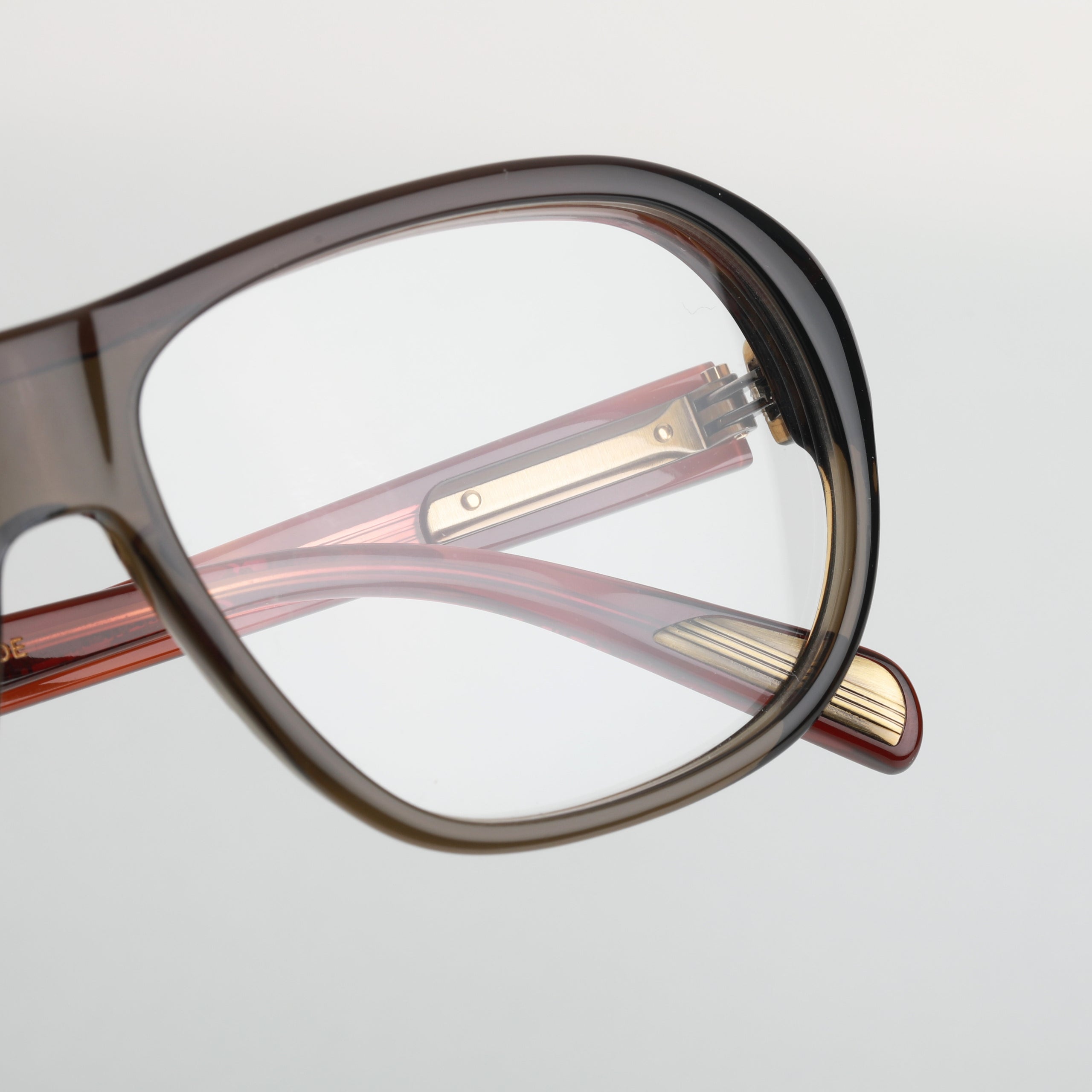 #Couleur_Crystal Khaki & Tortoise Temples