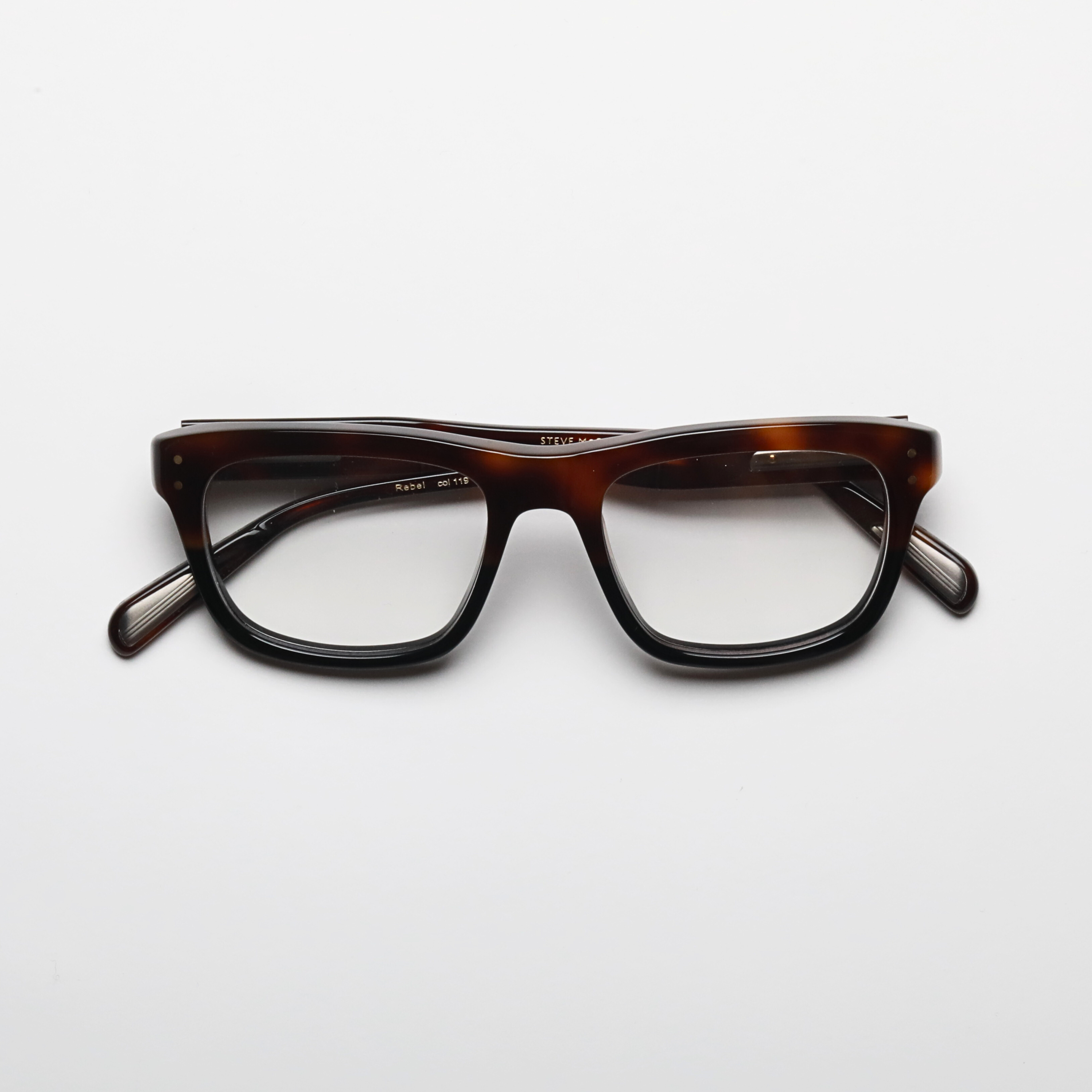 #Couleur_Tortoise to Black