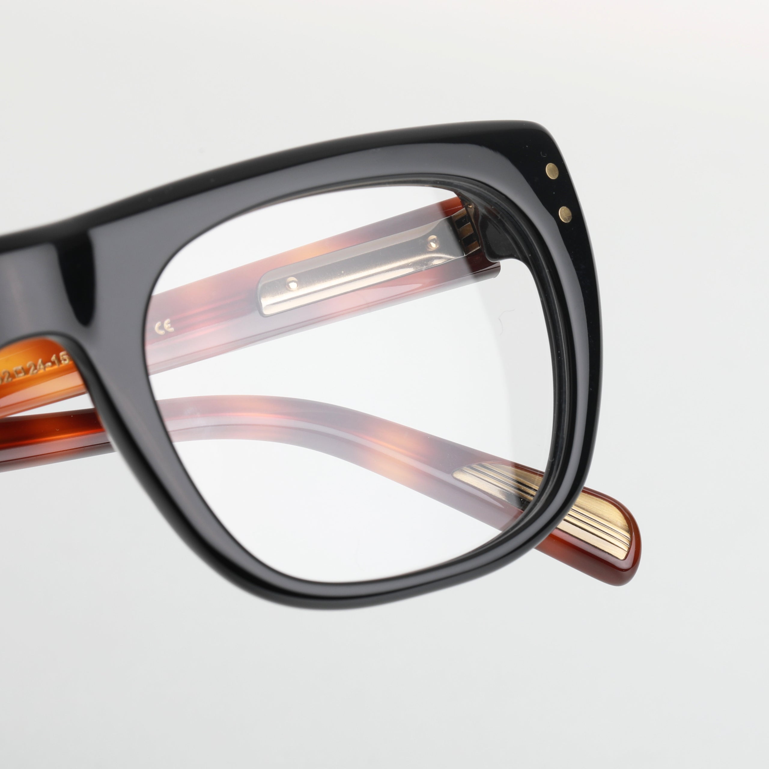 #Couleur_Black & Tortoise Temples