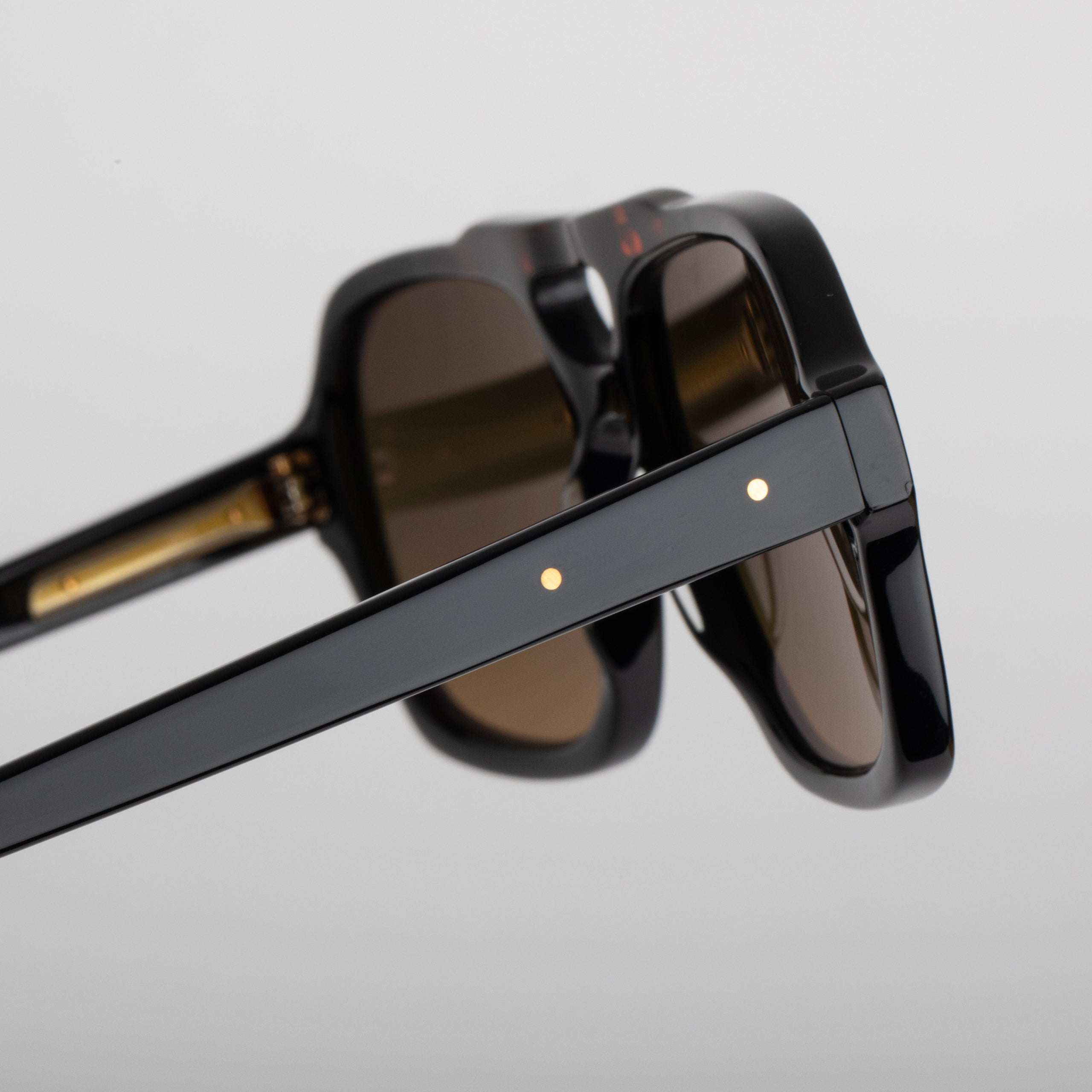 #Couleur_Black & Tortoise Front Bar