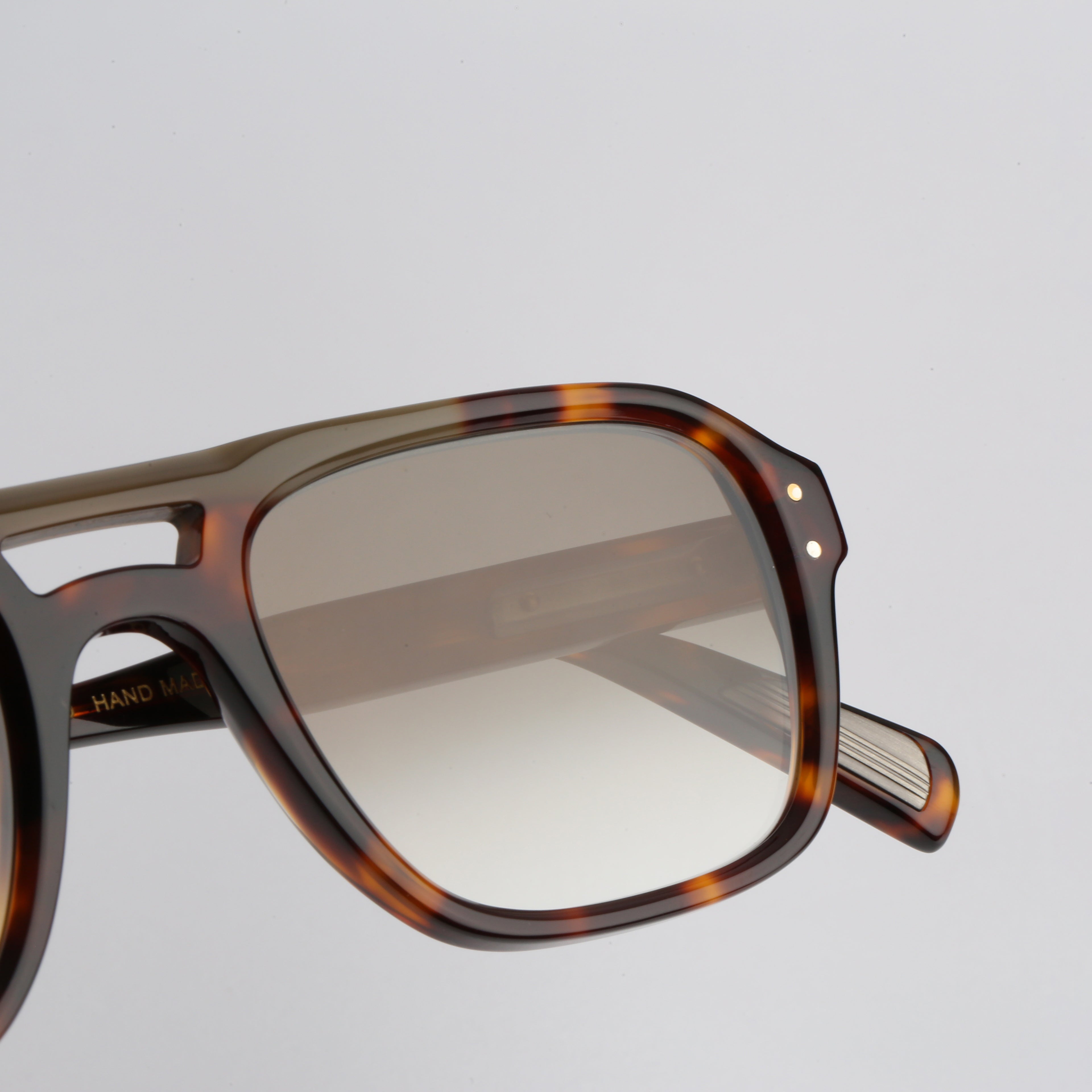 #Couleur_Tortoise & Crystal Khaki Front Bar