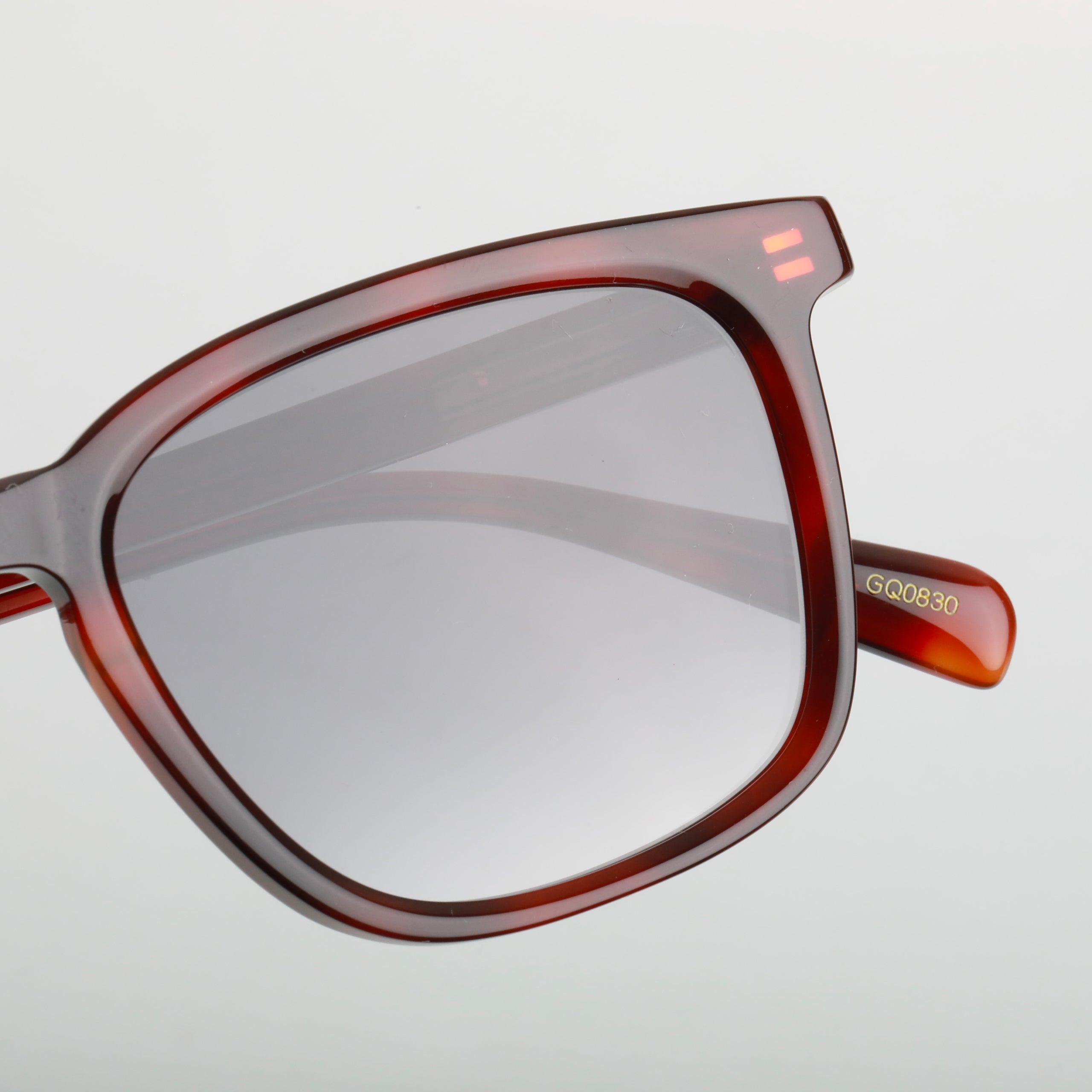 #Couleur_Light Tortoise